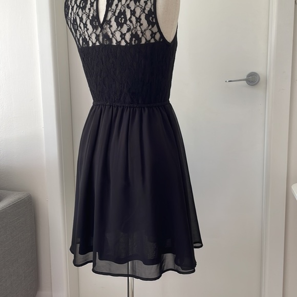 H&M LBD Black Evening Party Dress with floral lace like bodice - EUR 40 - Picture 13 of 13